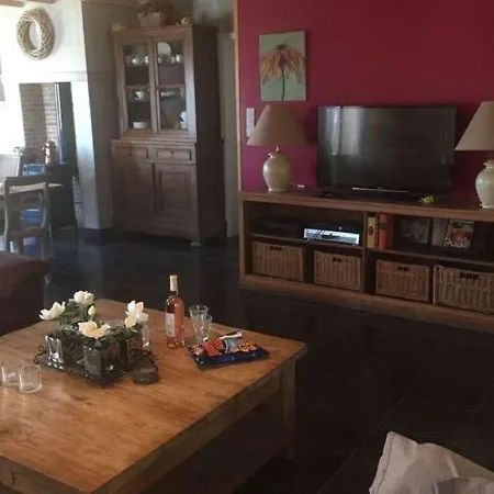 With Heated Pool And Hot Tub Villa Velieux