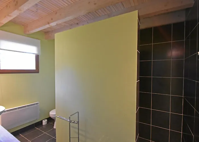 Retreat With Pool And Pets * Vélieux