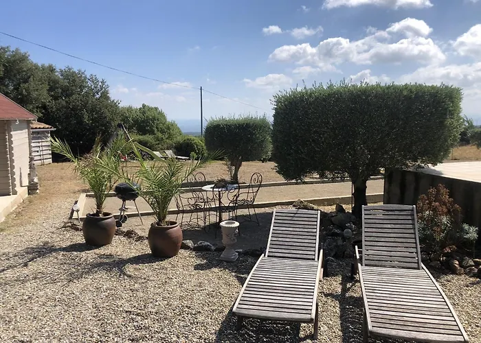 Retreat With Pool And Pets * Vélieux